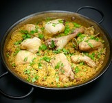 スペイン・バレンシア地方発祥のお米料理。
お好みの具材でお楽しみください。
