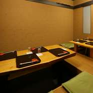 華やかなハレの日にぴったり。半個室としても使える掘りごたつ席