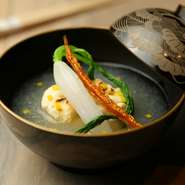 京都仕込みの技が冴える、上品で風味豊かな出汁を極めた『椀』