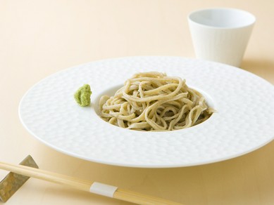 オシャレな器に美しく盛られた料理に、思わず心を奪われそう