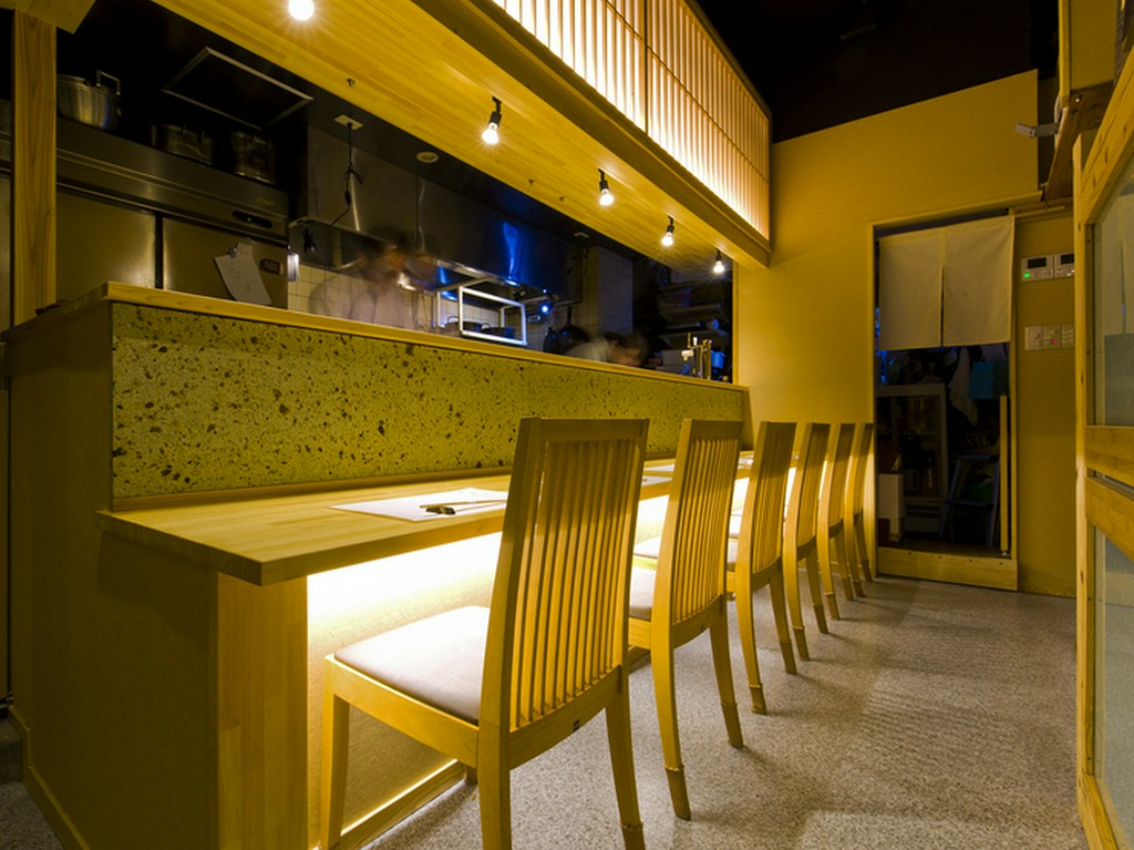 気さくな店主との会話も楽しめるので、おひとり様でも安心