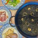 世界一のパエリアがお手軽に楽しめるセットです。
時間限定14時00分までのセットとなります。