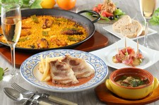 世界チャンピオン監修パエリアやメインにスペイン産イベリコ豚ステーキを盛り込んだ当店一押しコース
