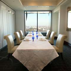 堅苦しさや緊張を溶かしていく、美しく美味しいフランス料理