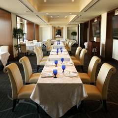 ワインも含まれる飲み放題が付いた専用のパーティープラン