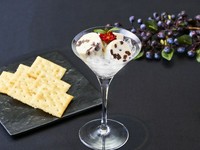 コクが深くクリーミーなカルピス社製バターと
ラム酒のアクセントが美味しい逸品です。
