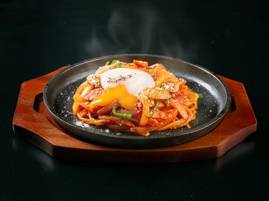 極上の柔らかさを堪能『イタリア産豚ばら肉のトマト煮込み シェリービネガー風味』
