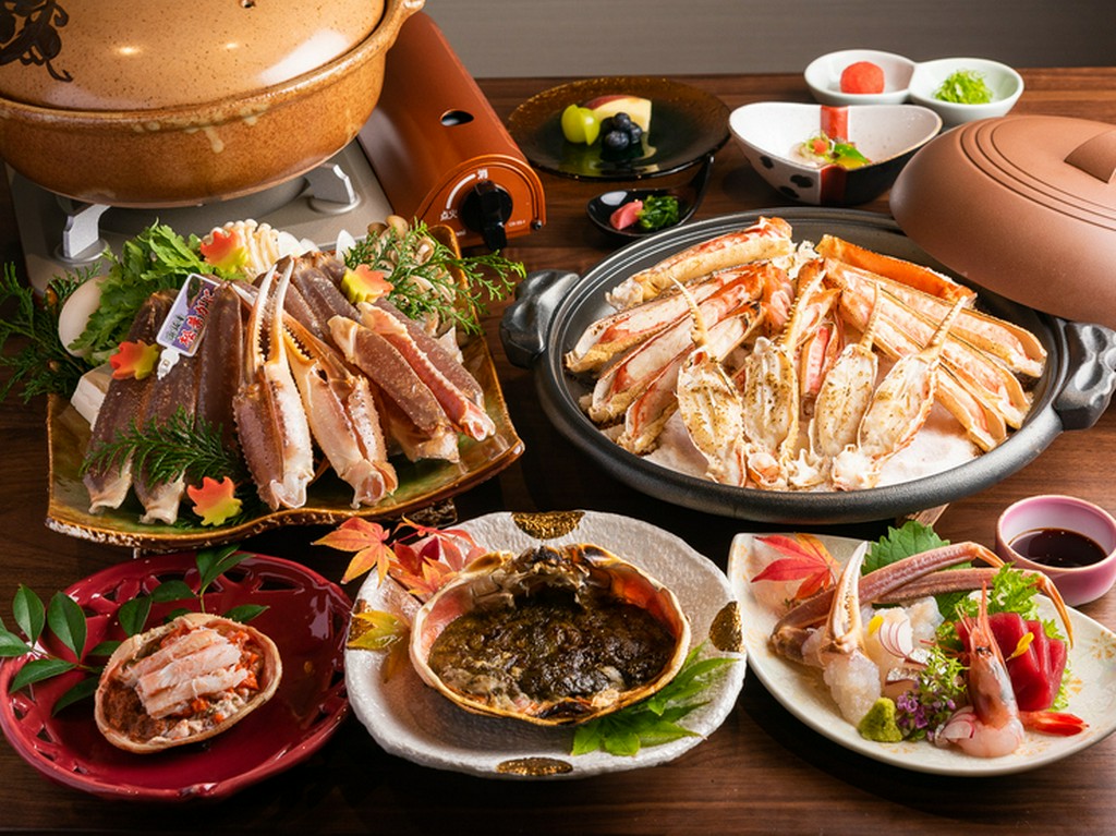 日本海 浜坂港から直送される、上質な旬魚と蟹を味わうコース