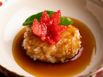 旬の味覚を堪能。食材本来の味わいを引き出した『季節の饅頭』