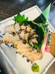 旬の貝や魚、季節野菜など、
大将が厳選した食材で特別な料理をご提供
お一人に一個「アワビ」が付きます。