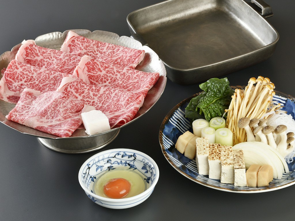 熟練の料理人が手をかけ吟味した、季節の味覚を心ゆくまで堪能