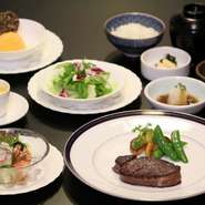 冷製前菜／スープ／サラダ／フィレステーキ／アイスクリーム