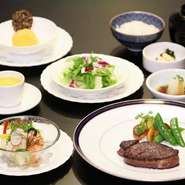 オードブル／スープ／サラダ／フィレステーキ／ライスｏｒパン／アイスクリーム