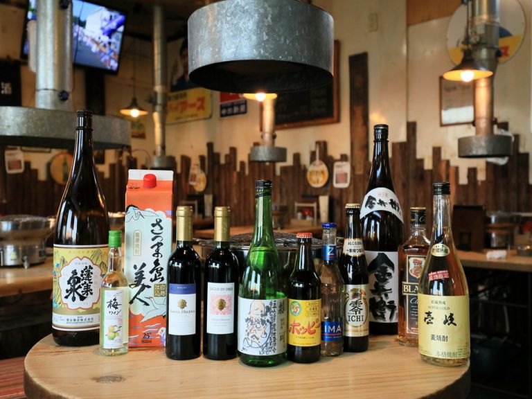 多彩なお酒が飲み放題。心ゆくまで酔いしれて、楽しいひとときを