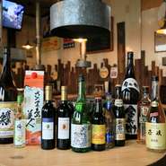 お酒の種類がバリエーション豊富に揃っており、飲み放題プランも90分と120分の2プラン用意されています。6名から利用可能。中には、『マッコリホッピー』という変わり種もあるので、飲んでみて。