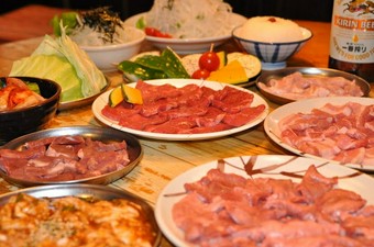 ここまでするか一本屋!!　1人当たり5人前のビックボリューム。足りないとは絶対に言わせません!!
