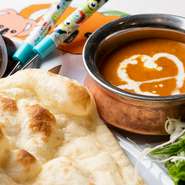 ひき肉カレーorチキンカレー・サラダ・ゼリー・チーズナンorプレーンナンorライス　ドリンクバー付き