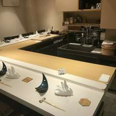 カウンターでゆっくりとお食事