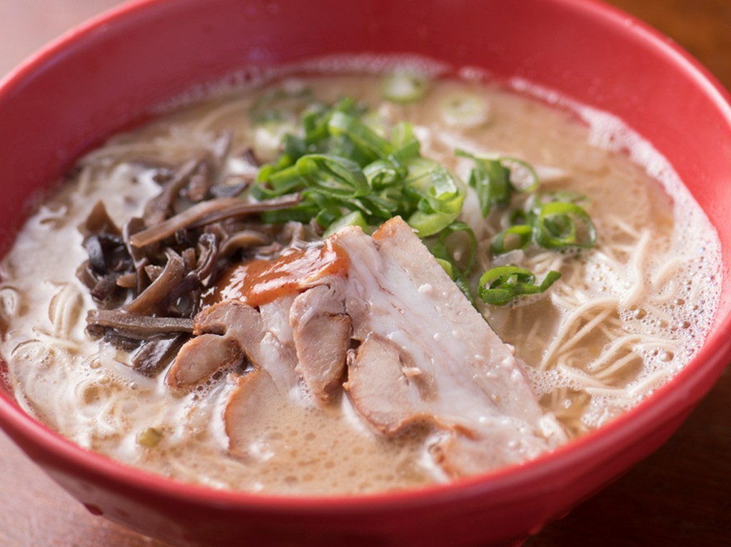 3種類のとんこつラーメン＋醤油ラーメンで勝負する専門店