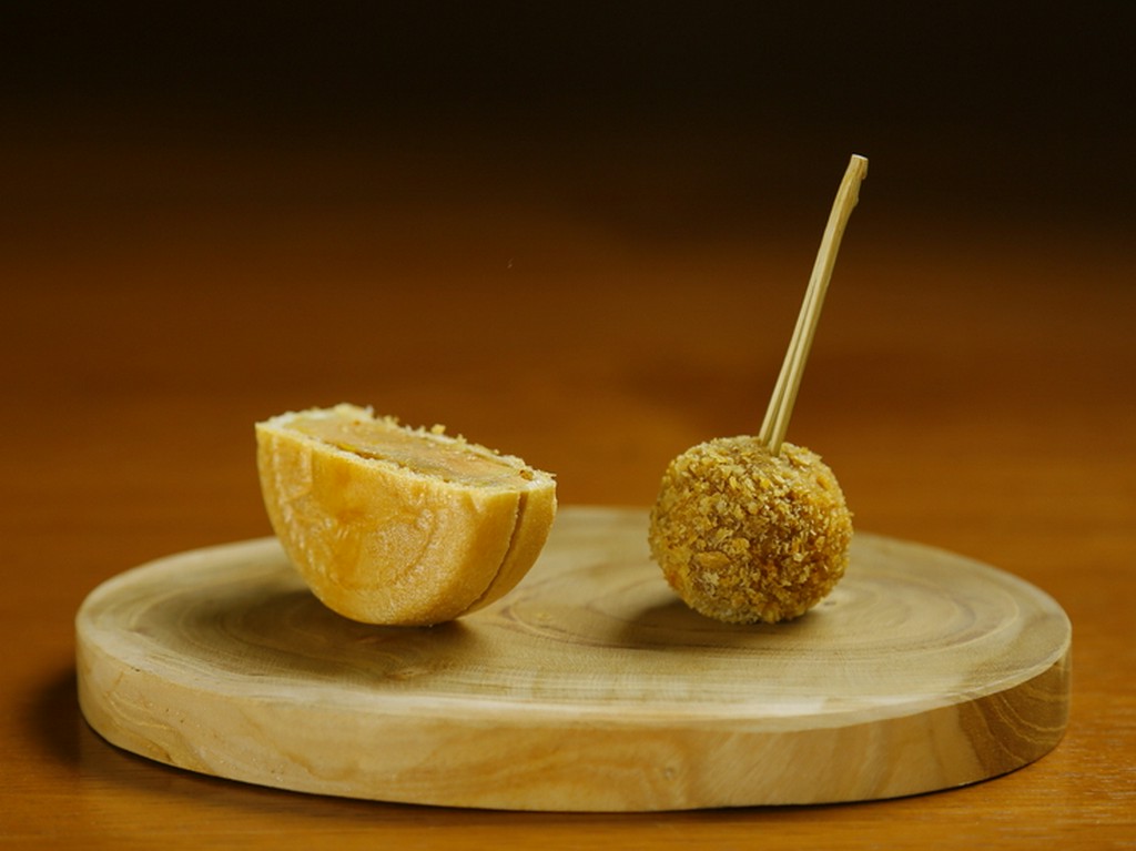 『ある日の前菜』　～仏産フォアグラテリーヌ最中包み～