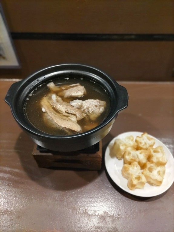 シンガポール肉骨茶（バクテー）