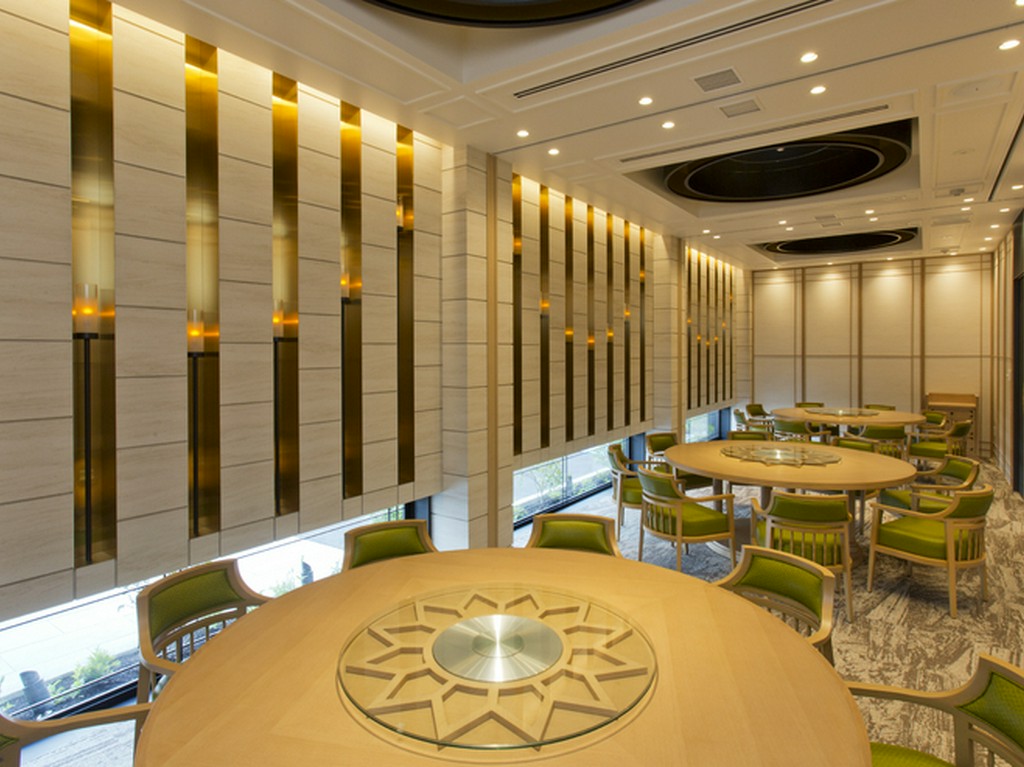 シーンごとにアレンジできる、8～24名まで収容可能な個室を完備