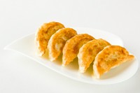 モチモチ、パリパリの皮と肉の旨味が絶品。