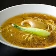 高級食材を贅沢に使った、最高のおもてなしの一品。