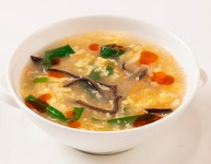 酸っぱくて辛い、刺激ある旨さが魅力。