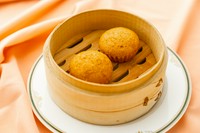 ふわふわの軽い食感と卵の優しい甘みが広がる、中国伝統の味。