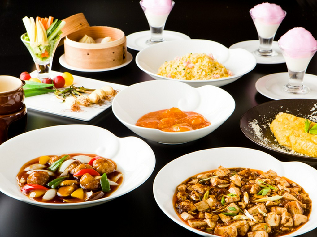 職場でのお集りや女子会、ご家族のお祝い、ご法要など様々なシーンに合わせ、幅広くご利用いただけます。