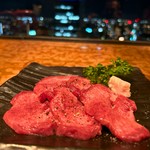 当店最高級の国産牛タンです。