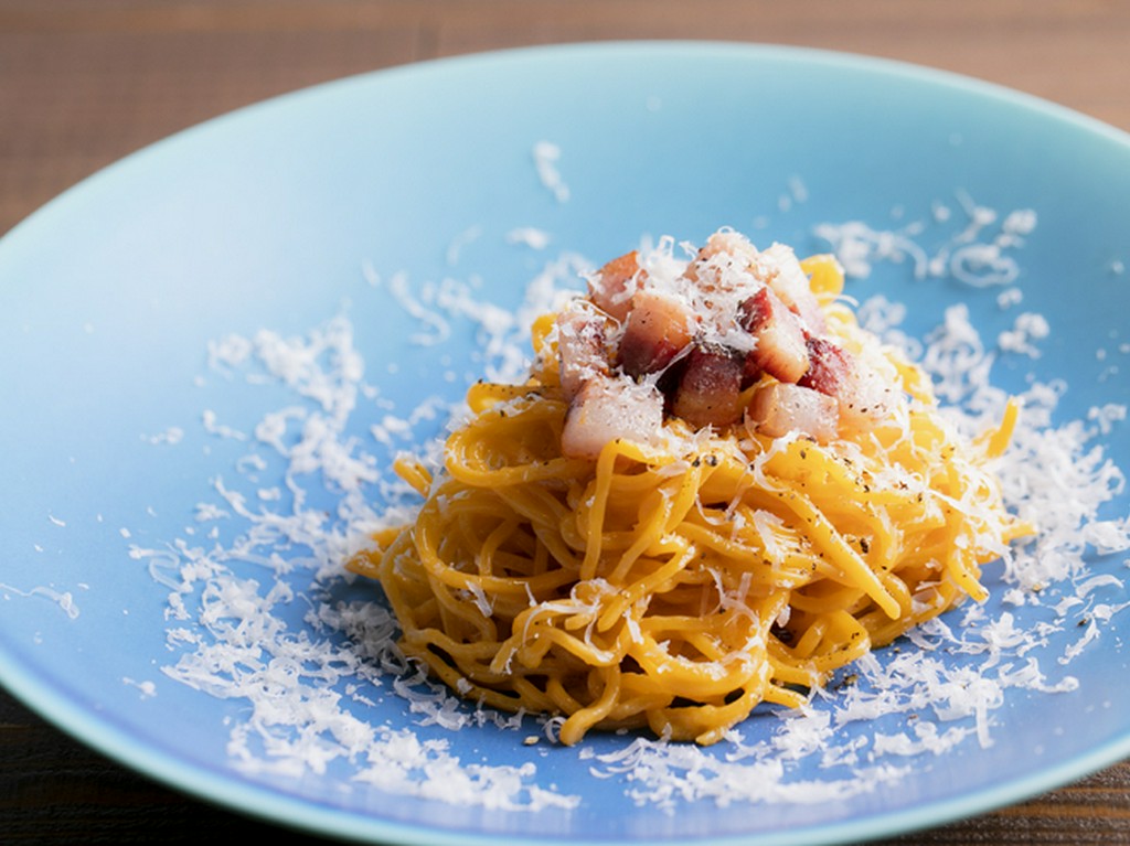 『グアンチャーレと龍の卵の濃厚カルボナーラ＜タヤリン＞』