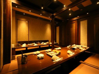 3タイプの個室完備、2〜70名まで対応