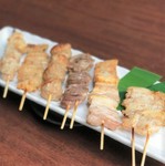 お肉の串焼きの盛り合せ（4本）（6本）