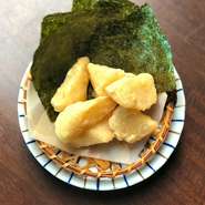 一度醤油出汁で炊いた長芋を唐揚げに！これうまい！