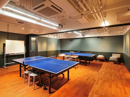 地下には広々したVIPルーム。パーティー会場に最適