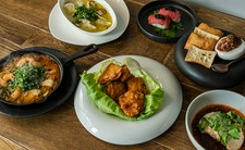 前菜～デザートまで少しずつお楽しみいただける数量限定の
ランチパーティーコースです。