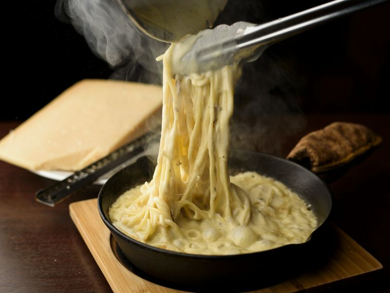 パスタ・シェア率1位『最強! 濃厚焼きチーズスパゲッティ』