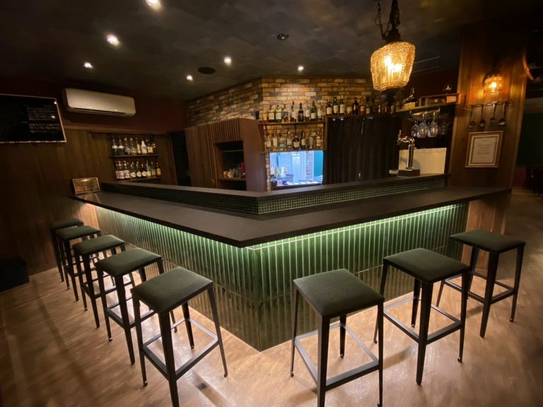 時間を忘れて過ごせるカウンター席