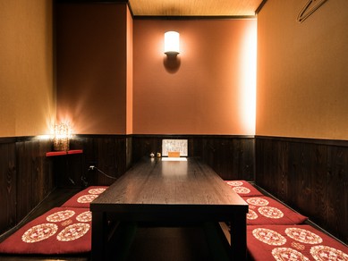 片町の隠れ家風の個室があり、接待や会食、宴会にぴったり