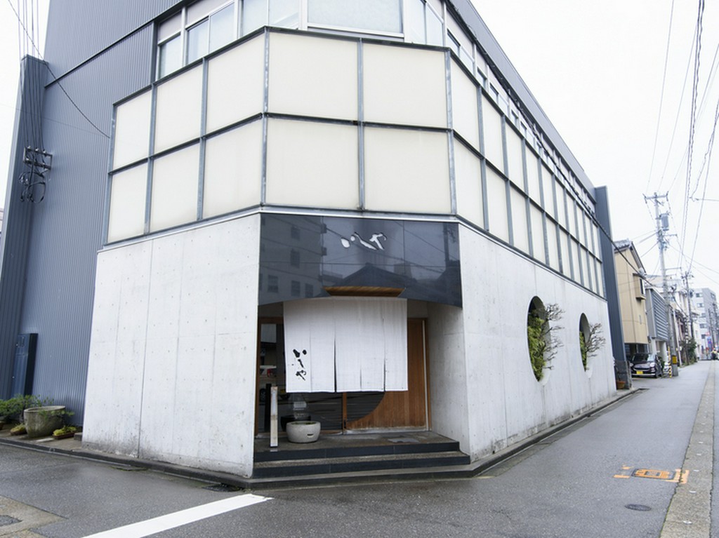 ゲストの幅広いニーズに対応。接待や会食、歓送迎会にも活躍