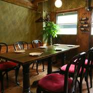 落ち着いた空間で、肩ひじ張らずに、北海道食材をシェフ渾身のイタリアン＆おでんをお楽しみください！
サプライズデザートはご予約の際ご相談ください。