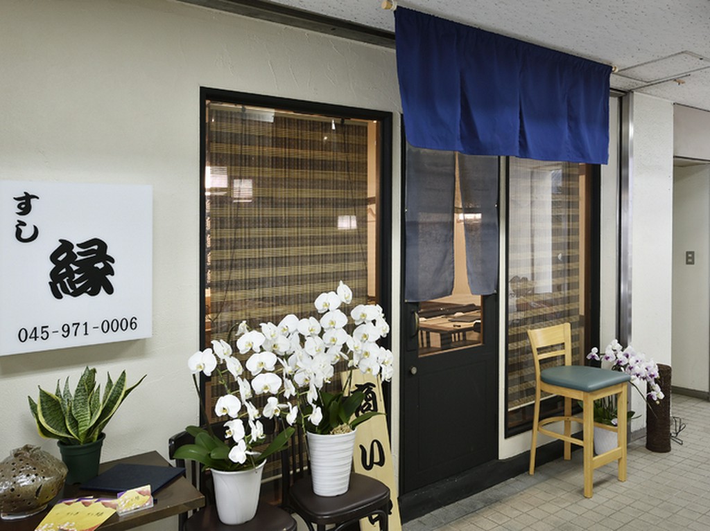 表通りから少し入ったところにある、隠れ家的な雰囲気も魅力