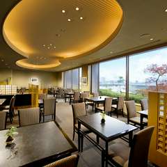 記念日のお食事、ご結納などの慶事に、記憶に残る料理をご用意