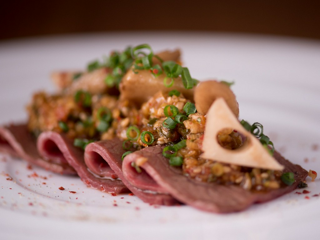 ゲストの好みで構成されるコース料理が五感を刺激