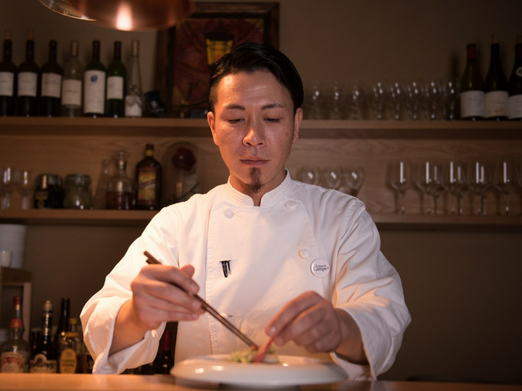 繊細なオートクチュール料理がゲストをもてなす