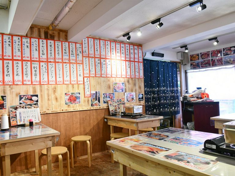 牡蠣と蟹の食べ放題は、ランチデートにもぴったり