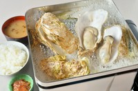 ”牡蠣好きにはたまらない！！！”
新鮮で、旨味たっぷりな牡蠣を60分堪能できるコースです。