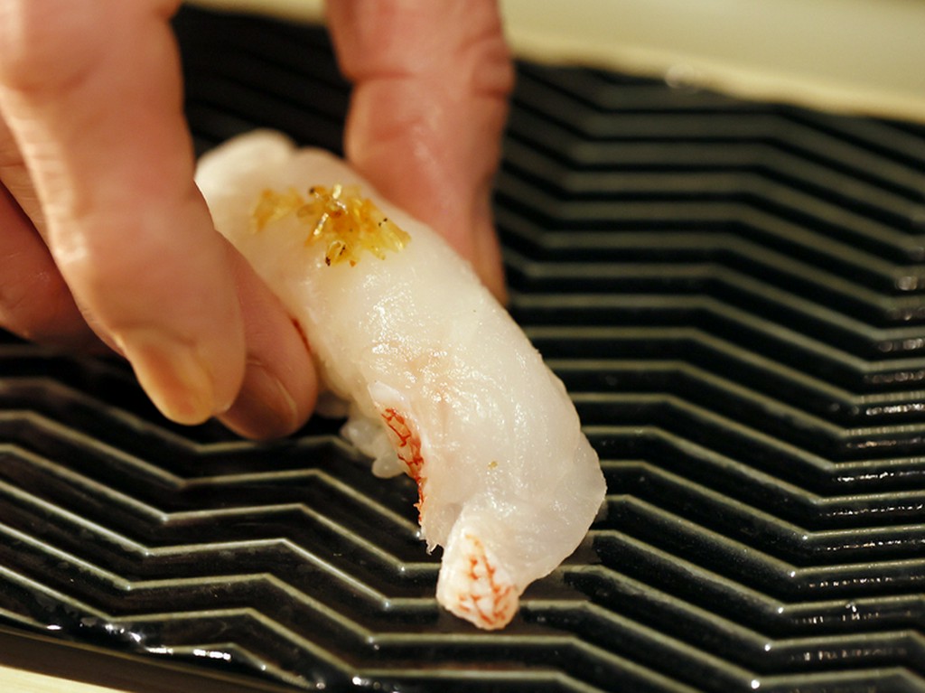 熟練の技が織りなすおまかせのコース